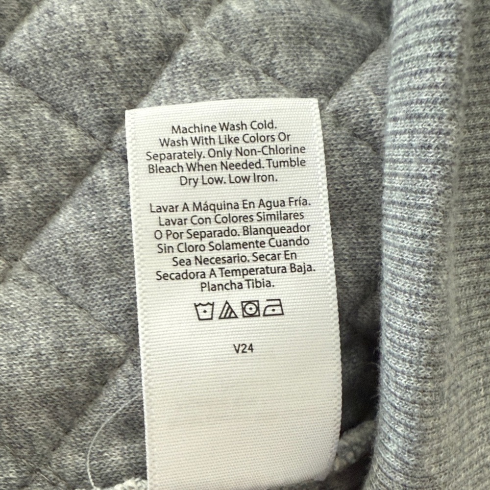 Athletic Works Women's Gray Quilted Zip-Up Jacket NWT - Picture 9 of 10